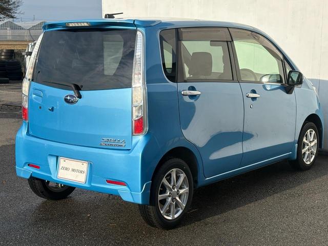 ステラ カスタムＲ　車検２年付　スマートキー　ナビ　バックカメラ　フルセグテレビ　ＤＶＤ再生　ＣＤ　ＥＴＣ　電動格納ドアミラー　ＨＩＤライト　ドアバイザー　ＡＢＳ　アルミホイール　フルフラット　フォグライト（18枚目）