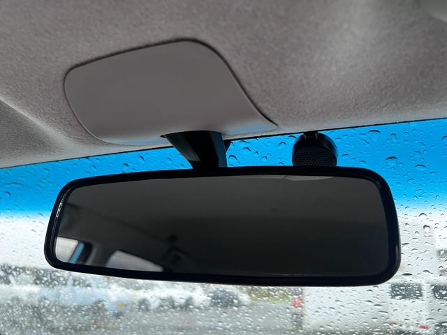 ステラ カスタムＲ　車検２年付　スマートキー　ナビ　バックカメラ　フルセグテレビ　ＤＶＤ再生　ＣＤ　ＥＴＣ　電動格納ドアミラー　ＨＩＤライト　ドアバイザー　ＡＢＳ　アルミホイール　フルフラット　フォグライト（41枚目）