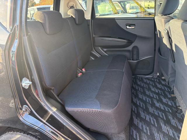 【花園店】軽自動車専門店！地域最多在庫数☆常時店頭在庫約２５０台！ターボ車、４ＷＤ車、マニュアル車、ハイブリッドタイプ、ＳＵＶタイプ、寒冷地仕様車など様々な条件の車両が勢揃い☆