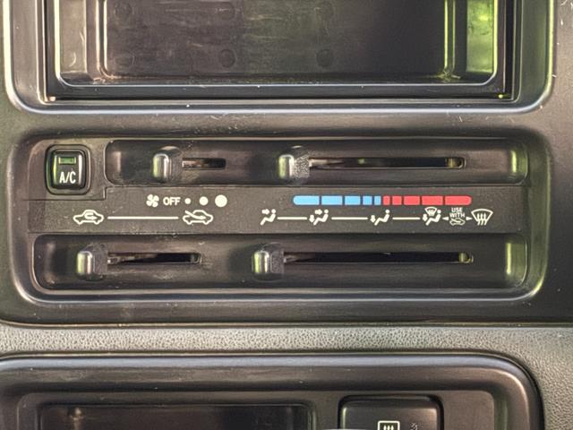 ハイゼットカーゴ クルーズ 4WD ハイルーフ 修復歴無 車検2年付 CD ドラレコ キーレス パワーウィンドウ 電動格納ドアミラー オーバーヘッドコンソール フルフラット ドアバイザー プライバシーガラス ABS(29枚目)