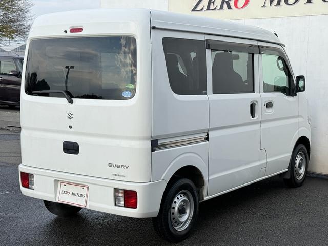 エブリイ ＰＣ　修復歴無　５ＡＧＳ車　ドライブレコーダー　２ｎｄ発進機能　オーバーヘッドコンソール　フルフラット　キーレスキー　盗難防止システム　ドアバイザー　積載量３５０キロ　ライトレベライザー　プライバシーガラス（17枚目）