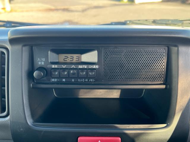 エブリイ ＰＣ　修復歴無　５ＡＧＳ車　ドライブレコーダー　２ｎｄ発進機能　オーバーヘッドコンソール　フルフラット　キーレスキー　盗難防止システム　ドアバイザー　積載量３５０キロ　ライトレベライザー　プライバシーガラス（29枚目）