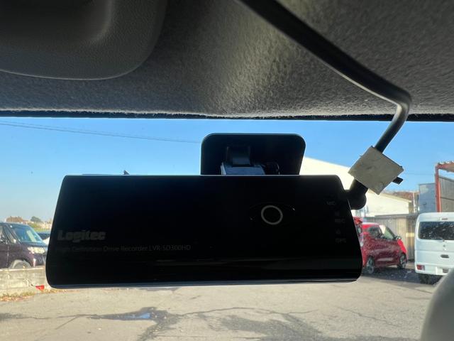 エブリイ ＰＣ　修復歴無　５ＡＧＳ車　ドライブレコーダー　２ｎｄ発進機能　オーバーヘッドコンソール　フルフラット　キーレスキー　盗難防止システム　ドアバイザー　積載量３５０キロ　ライトレベライザー　プライバシーガラス（37枚目）