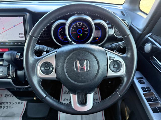 N-BOXカスタム G・ターボLパッケージ 後期 8インチナビ Bluetooth フルセグTV DVD CD バックカメラ 両側パワースライドドア オートクルーズコントロール ETC スマートキー HIDライト アルミホイール スマートキー(29枚目)