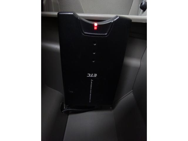 X 修復無 1オ-ナ- キーレス ETC CD AUX USB 電格ミラー 盗難防止機能 フルフラット 衝突安全ボディー Wエアバック ドアバイザー プライバシーガラス(29枚目)