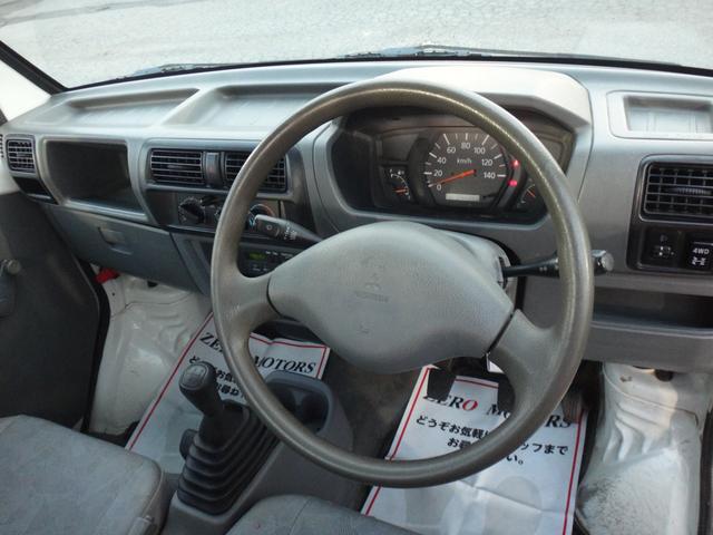 ミニキャブトラック ＶＸ－ＳＥ　４ＷＤ　５ＭＴ　車検２年付　３方開　エアコン　パワステ　ラジオ　ドアバイザー　ライトレベライザー（3枚目）