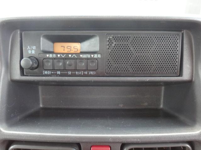 キャリイトラック KCエアコン・パワステ 4WD 3AT 修復歴無 3方開 車検2年付 エアコン パワステ ラジオ ドアバイザー ライトレベライザー タイミングチェーン式 フロアマット エアバッグ(7枚目)