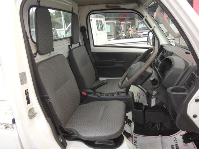 キャリイトラック KCエアコン・パワステ 4WD 3AT 修復歴無 3方開 車検2年付 エアコン パワステ ラジオ ドアバイザー ライトレベライザー タイミングチェーン式 フロアマット エアバッグ(11枚目)