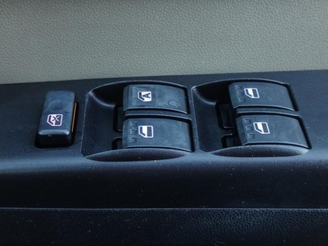 プレオ L スペシャル 修復歴無 車検2年付 CD AUX接続 アルミホイール フルフラット ドアバイザー タイミングチェーン式 電動格納ドアミラー ラジオ ライトレベライザー(46枚目)