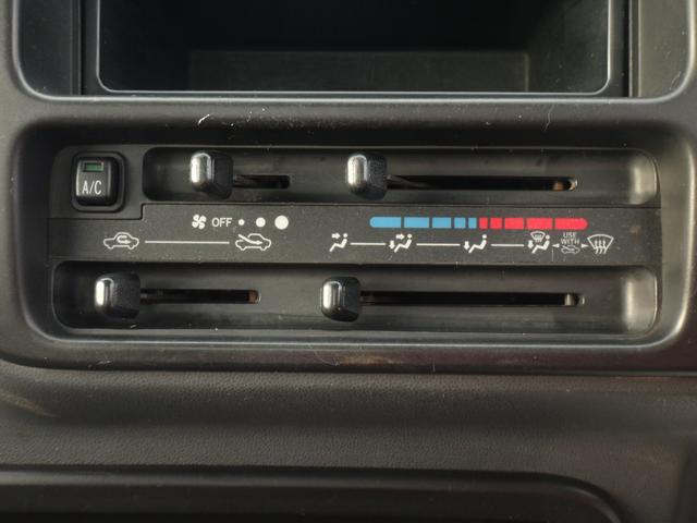 ハイゼットトラック エアコン・パワステ　スペシャル　４ＷＤ　５ＭＴ　車検２年付　エアコン　パワステ　ドアバイザ－　ラジオ　ライトレベライザー　タイミングチェーン式　フロアマット（37枚目）