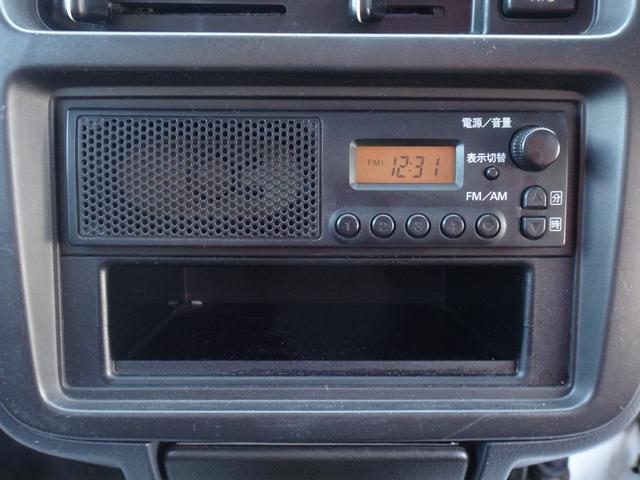 キャリイトラック KCエアコン・パワステ 4WD 5MT 修復歴無 3方開 エアコン パワステ ラジオ LEDヘッドライト ドアバイザー ライトレベライザー タイミングチェーン式(7枚目)