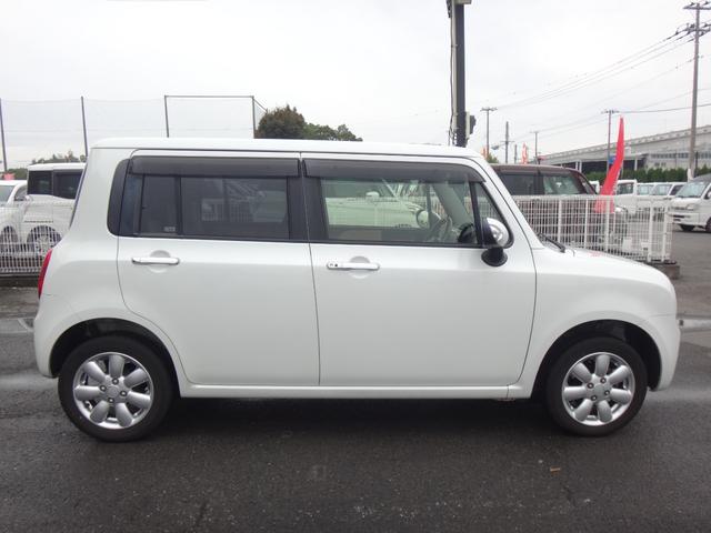 アルトラパン ＸＬ　修復歴無　ナビ　ＴＶ　ＣＤ　ＥＴＣ　シートヒーター　ラジオ　スマートキー　フルフラット　ベンチシート　アルミホイール　ドアバイザー　電動格納ミラー　ライトレベライザー　　盗難防止システム（7枚目）