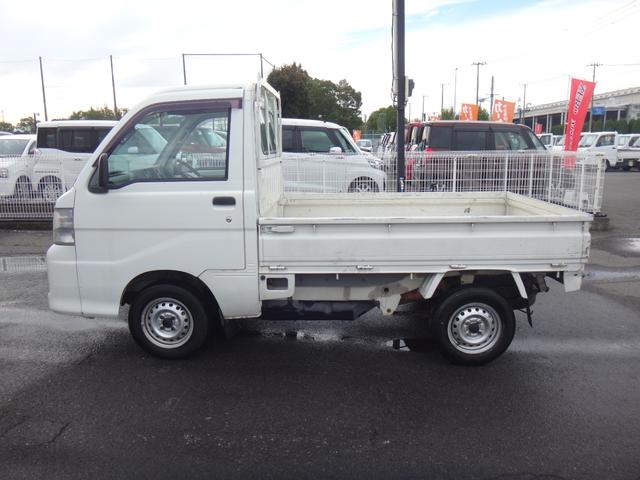 ハイゼットトラック エアコン・パワステ　スペシャル　４ＷＤ　５ＭＴ　修復歴無　車検２年付　３方開　ＥＴＣ　エアコン　パワステ　ドアバイザー　タイミングチェーン式　ラジオ（9枚目）