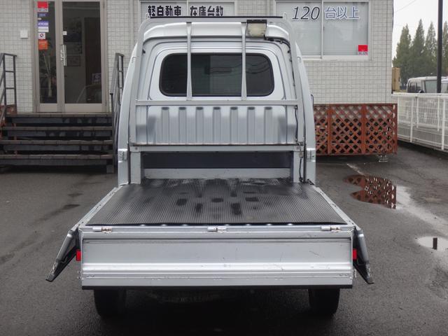 ハイゼットトラック ジャンボ　４ＷＤ　５ＭＴ　３方開　車検２年付　エアコン　パワステ　ナビ　ＴＶ　ＣＤ　ＤＶＤ再生　ＥＴＣ　キーレス　ドアバイザー　パワーウィンドウ　ライトレベライザー　アルミホイール　エアバック（29枚目）