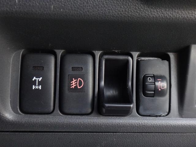 ハイゼットトラック ジャンボ　４ＷＤ　５ＭＴ　３方開　車検２年付　エアコン　パワステ　ナビ　ＴＶ　ＣＤ　ＤＶＤ再生　ＥＴＣ　キーレス　ドアバイザー　パワーウィンドウ　ライトレベライザー　アルミホイール　エアバック（50枚目）