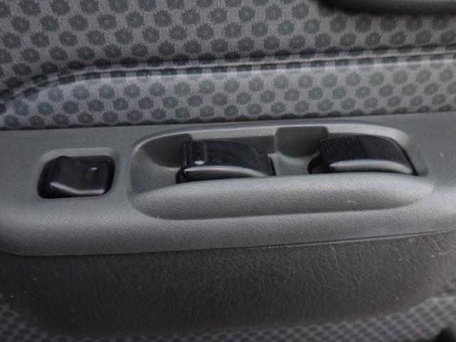 ハイゼットトラック ジャンボ　４ＷＤ　５ＭＴ　３方開　車検２年付　エアコン　パワステ　ナビ　ＴＶ　ＣＤ　ＤＶＤ再生　ＥＴＣ　キーレス　ドアバイザー　パワーウィンドウ　ライトレベライザー　アルミホイール　エアバック（51枚目）