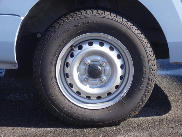 ハイゼットトラック ジャンボＳＡＩＩＩｔ　４ＡＴ　修復歴無　ブレーキサポート　エアコン　パワステ　ＬＥＤヘッドライト　ナビ　Ｂｌｕｅｔｏｏｔｈ接続　フルセグＴＶ　ＤＶＤ再生　ＥＴＣ　ドライブレコーダー　レーンキープアシスト　荷台灯　キーレス（57枚目）