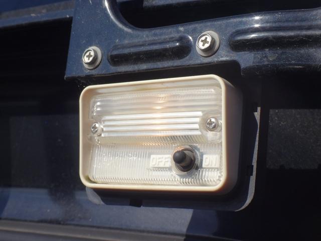 スーパーキャリイ X 4WD 3AT ブレーキサポート エアコン パワステ ディスプレイオーディオ Bluetooth接続 バックカメラ CD DVD再生 USB接続 レーンキープアシスト HIDライト キーレスキー(53枚目)