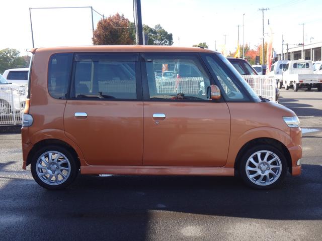 タント カスタムＶＳ　ナビ　ＣＤ　ＴＶ　ＤＶＤ再生　ＥＴＣ　ミュージックサーバー　アルミホイール　スマートキー　ＨＩＤライト　フォグライト　フルフラット　ベンチシート（17枚目）