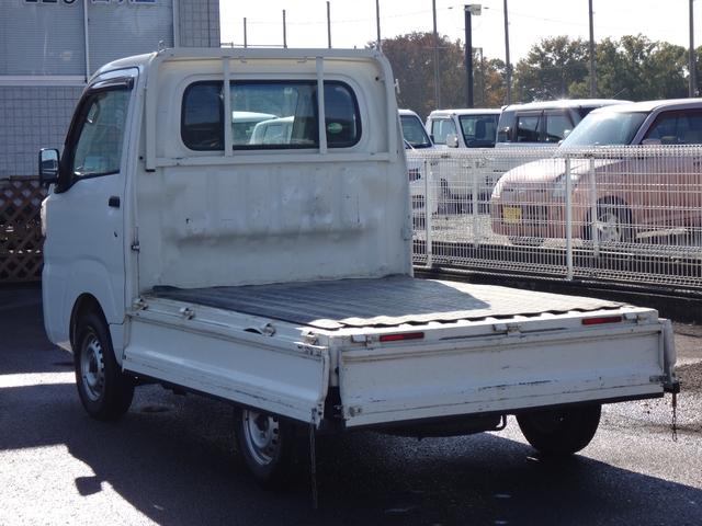 ハイゼットトラック スタンダードSAIIIt 4WD 4AT 修復歴無 ブレーキサポート エアコン パワステ レーンキープアシスト 横滑り防止装置 ラジオ ABS アクセル踏み間違い防止装置 ライトレベライザー エアバッグ タイミングチェーン式(25枚目)