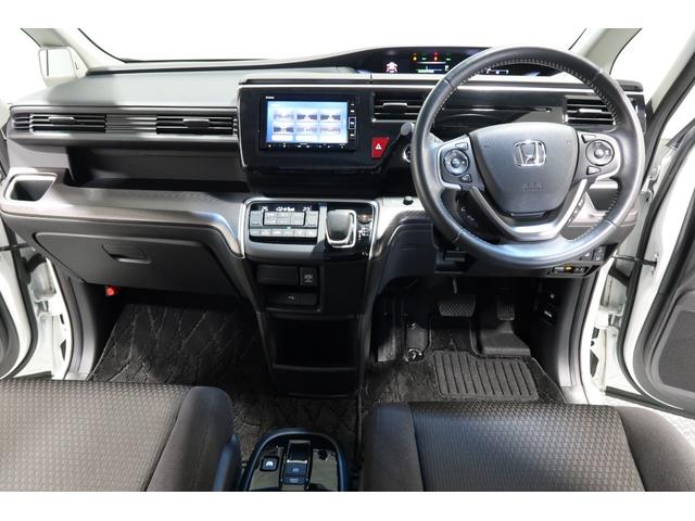 ステップワゴンスパーダ e:HEVスパーダGホンダセンシング 認定中古車 2年保証付 ワンオーナー ナビ Bカメラ ETC 運転支援 LEDライト セキュリティアラーム 横滑り防止装置 クルーズコントロール USB接続 フルセグ DVD再生可能 キーレス AAC(9枚目)