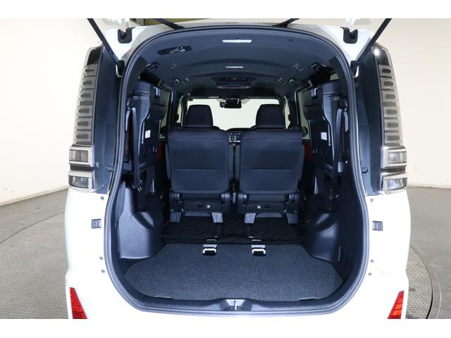 ヴォクシー ハイブリッドＺＳ　ナビ　Ｂカメラ　ドラレコ　ＥＴＣ　運転支援　プリクラッシュ　スマキー　オートエアコン　Ｗエアコン　アイドリングストップ　イモビ　ＬＥＤヘッドライ　ドライブレコーダ　ＶＳＣ　地デジ　エアバック　ＡＢＳ（30枚目）