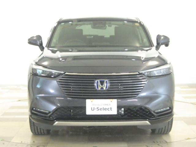 ヴェゼル ｅ：ＨＥＶＺ　禁煙車　衝突回避支援ブレーキ機能　パノラミックビューモニター　１オナ　スマキ　Ｐトランク　フルオートエアコン　Ｄレコ　エアバッグ　両席エアバック　Ｒカメ　パワーウィンドウ　ＬＥＤランプ　ソナー　ＵＳＢ（32枚目）