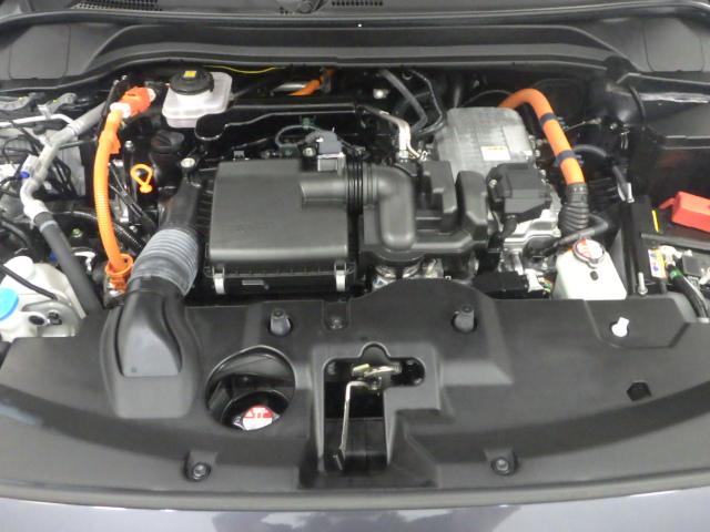 ヴェゼル ｅ：ＨＥＶＺ　禁煙車　衝突回避支援ブレーキ機能　パノラミックビューモニター　１オナ　スマキ　Ｐトランク　フルオートエアコン　Ｄレコ　エアバッグ　両席エアバック　Ｒカメ　パワーウィンドウ　ＬＥＤランプ　ソナー　ＵＳＢ（35枚目）