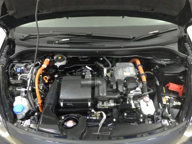 フィット e:HEVホーム 禁煙車 前後誤発進抑制機能 クリソナ 助手席エアバッグ 運転席エアバッグ 1オナ アイドリングストップ LEDライト USB接続 バックカメラ ABS サイドエアバッグ オートクルーズコントロール(14枚目)