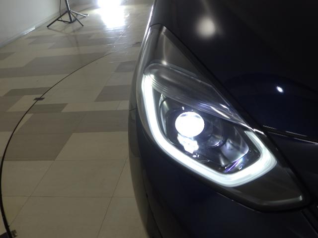 フィット e:HEVホーム 禁煙車 前後誤発進抑制機能 クリソナ 助手席エアバッグ 運転席エアバッグ 1オナ アイドリングストップ LEDライト USB接続 バックカメラ ABS サイドエアバッグ オートクルーズコントロール(15枚目)