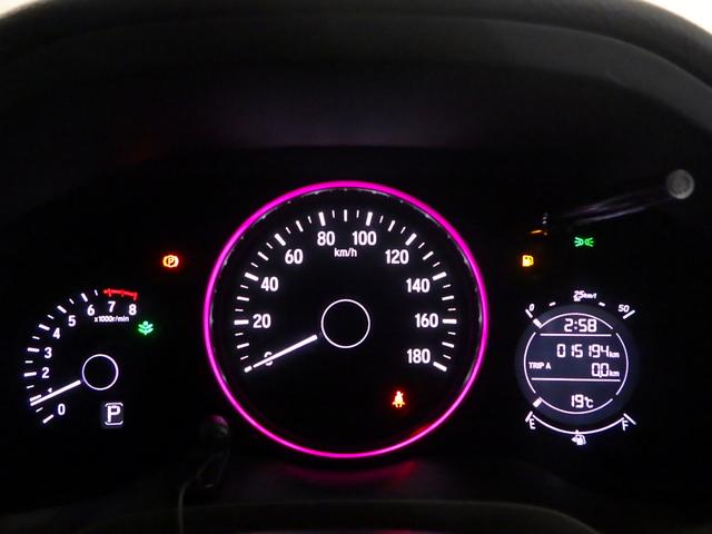 ヴェゼル Ｘ　禁煙車　追突軽減ブレーキ　地ＴＶ　リアカメラ　ＤＶＤ再生　スマ－トキ－　サイドエアバッグ　ナビ＆ＴＶ　ＥＴＣ車載器　パワーウィンドウ　盗難防止システム　横滑り防止　ＬＥＤヘッドランプ　クルコン　ＰＳ（13枚目）