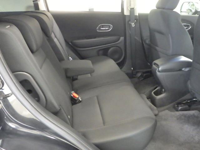 ヴェゼル Ｘ　禁煙車　追突軽減ブレーキ　地ＴＶ　リアカメラ　ＤＶＤ再生　スマ－トキ－　サイドエアバッグ　ナビ＆ＴＶ　ＥＴＣ車載器　パワーウィンドウ　盗難防止システム　横滑り防止　ＬＥＤヘッドランプ　クルコン　ＰＳ（15枚目）