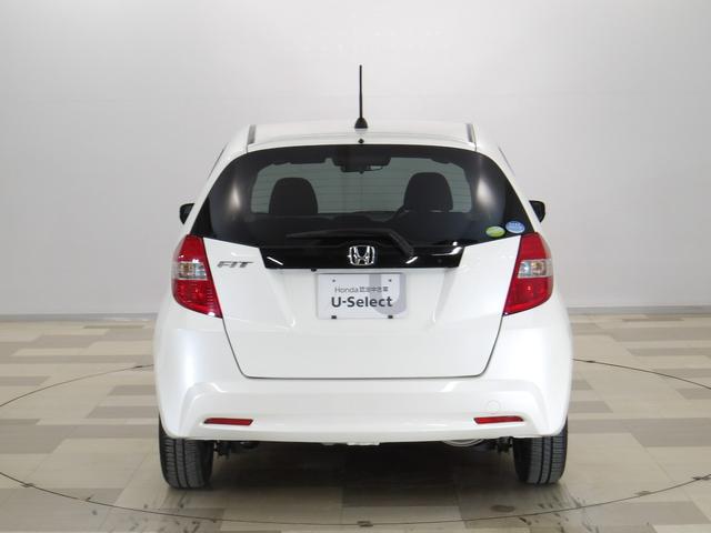 フィット Ｇスマートセレクション　禁煙車　エアバック　Ｗエアーバック　バックカメラ付　イモビライザー　ナビＴＶ　ＤＶＤ　パワーウィンドウ　１オーナー車　ワンセグ　ＡＢＳ　パワステ　ＥＴＣ　横滑り防止　エアコン　キーレス　ＨＤＤナビ（18枚目）