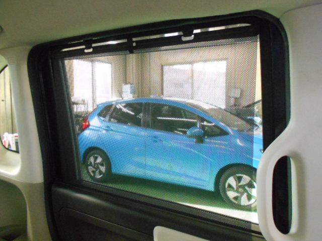 N-BOX G・EXホンダセンシング いまコレ+禁煙車 盗難防止システム 横滑防止 LEDヘッド 衝突軽減ブレーキ オートエアコン キーレス USB クルコン ABS 両側パワースライドドア シートヒーター ETC 4WD(13枚目)