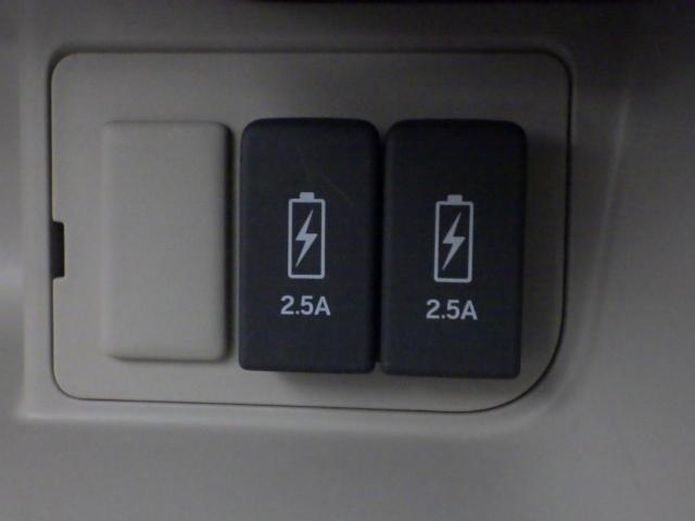 N-BOX G・EXホンダセンシング いまコレ+禁煙車 盗難防止システム 横滑防止 LEDヘッド 衝突軽減ブレーキ オートエアコン キーレス USB クルコン ABS 両側パワースライドドア シートヒーター ETC 4WD(15枚目)