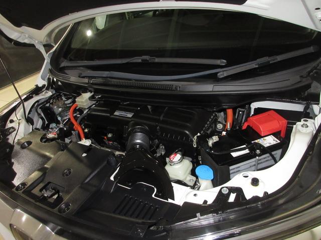 ステップワゴンスパーダ スパーダハイブリッドＧホンダセンシング　純正９インチメモリーナビＢｌｕｅｔｏｏｔｈＥＴＣＲカメラ　ＣＭＢＳ　リヤカメラ　スマキー　Ａストップ　ＥＳＣ　ＵＳＢ入力　両側自動ドア　オートエアコン　ＬＥＤヘッドライト　クルーズコントロール　地デジ（5枚目）