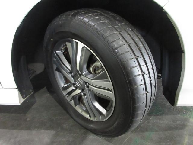 ステップワゴンスパーダ スパーダハイブリッドＧホンダセンシング　純正９インチメモリーナビＢｌｕｅｔｏｏｔｈＥＴＣＲカメラ　ＣＭＢＳ　リヤカメラ　スマキー　Ａストップ　ＥＳＣ　ＵＳＢ入力　両側自動ドア　オートエアコン　ＬＥＤヘッドライト　クルーズコントロール　地デジ（20枚目）