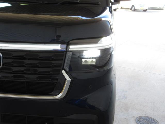 N-BOXカスタム ベースグレード 禁煙車 USB接続 CMBS Dレコ 1オーナー ベンチシート オートエアコン スマートキ LED 盗難防止装置 クルコン ETC バックカメラ フルセグTV パワーステアリング エアバッグ ESC(28枚目)