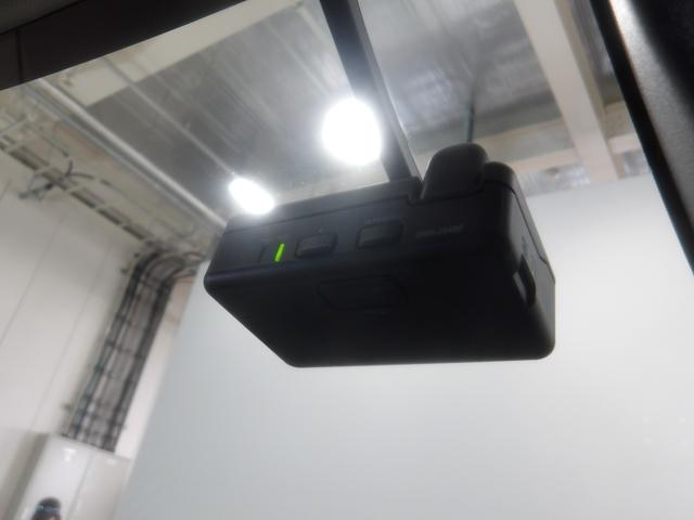 ヴェゼル e:HEVZ 禁煙車・元デモカー・コネクトディスプレイ・マルチビュー・電動テールゲート・LED・オートライト・ETC2.0・前席ヒーター・Rパーキングセンサー・革巻・パドル LDA 衝突回避支援ブレーキ機能 1オナ(4枚目)