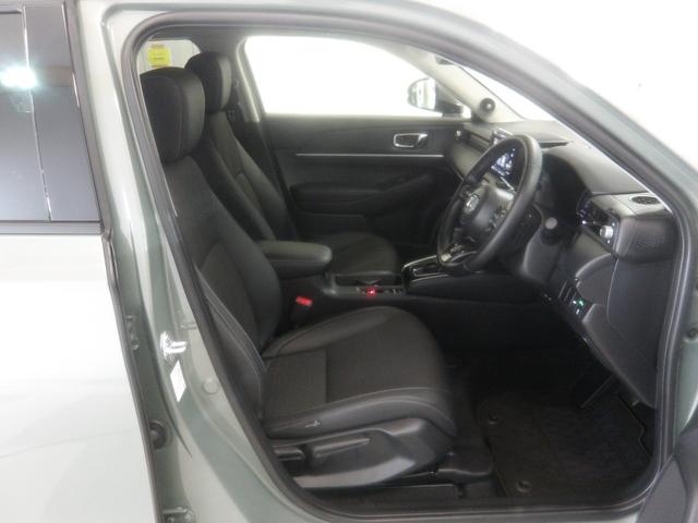 ヴェゼル e:HEVZ 禁煙車・元デモカー・コネクトディスプレイ・マルチビュー・電動テールゲート・LED・オートライト・ETC2.0・前席ヒーター・Rパーキングセンサー・革巻・パドル LDA 衝突回避支援ブレーキ機能 1オナ(19枚目)