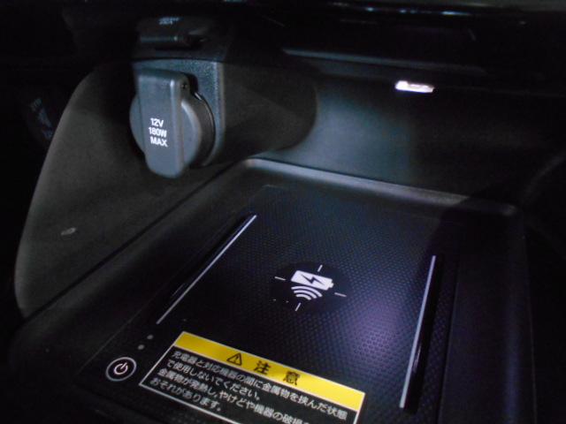 ヴェゼル ｅ：ＨＥＶＺ　禁煙車・コネクトディスプレイ・Ｒカメラ・ＬＥＤ・オートライト・ＥＴＣ・前後パーキングセンサー・前席ヒーター・ブラインドスポット・電動テールゲート　ＬＤＡ　衝突回避支援ブレーキ機能　１オナ　追従　スマキ（15枚目）