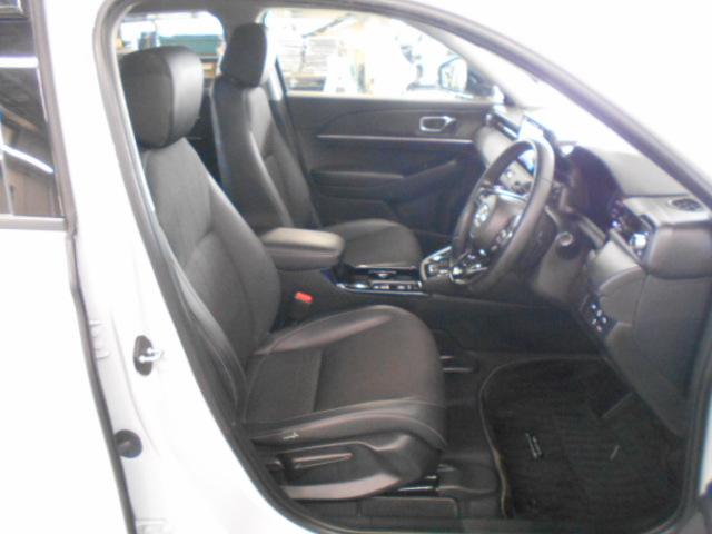 ヴェゼル ｅ：ＨＥＶＺ　禁煙車・コネクトディスプレイ・Ｒカメラ・ＬＥＤ・オートライト・ＥＴＣ・前後パーキングセンサー・前席ヒーター・ブラインドスポット・電動テールゲート　ＬＤＡ　衝突回避支援ブレーキ機能　１オナ　追従　スマキ（16枚目）