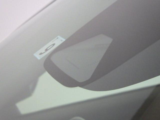 ヴェゼル ｅ：ＨＥＶＺ　禁煙車・コネクトディスプレイ・Ｒカメラ・ＬＥＤ・オートライト・ＥＴＣ・前後パーキングセンサー・前席ヒーター・ブラインドスポット・電動テールゲート　ＬＤＡ　衝突回避支援ブレーキ機能　１オナ　追従　スマキ（23枚目）