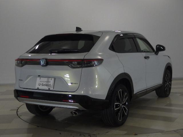 ヴェゼル ｅ：ＨＥＶＺ　禁煙車・コネクトディスプレイ・Ｒカメラ・ＬＥＤ・オートライト・ＥＴＣ・前後パーキングセンサー・前席ヒーター・ブラインドスポット・電動テールゲート　ＬＤＡ　衝突回避支援ブレーキ機能　１オナ　追従　スマキ（27枚目）