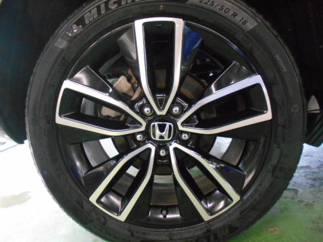 ヴェゼル ｅ：ＨＥＶＺ　禁煙車・コネクトディスプレイ・Ｒカメラ・ＬＥＤ・オートライト・ＥＴＣ・前後パーキングセンサー・前席ヒーター・ブラインドスポット・電動テールゲート　ＬＤＡ　衝突回避支援ブレーキ機能　１オナ　追従　スマキ（32枚目）