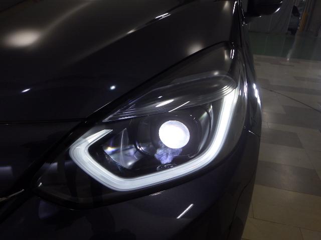 フィット ホーム 元デモカー・禁煙車・ナビ・Rカメラ・LED・オートライト・ETC・スマートキー 衝突軽減 リアカメラ USB接続 AAC 横滑り防止機能 サイドエアバック ワンオーナー車 LEDライト スマキー(15枚目)