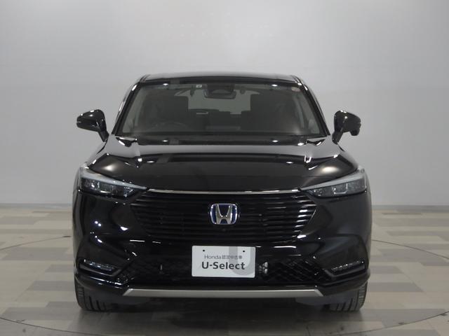 ヴェゼル ｅ：ＨＥＶＺ　禁煙・コネクトディスプレイ・マルチビュー・ＬＥＤ・オートライト・ＥＴＣ・前席ヒーター・Ｄレコ・ブラインドスポット・パワーテールゲート・革巻・パドル・ステアリングヒーター・後退出庫サポート・１８ＡＷ（23枚目）