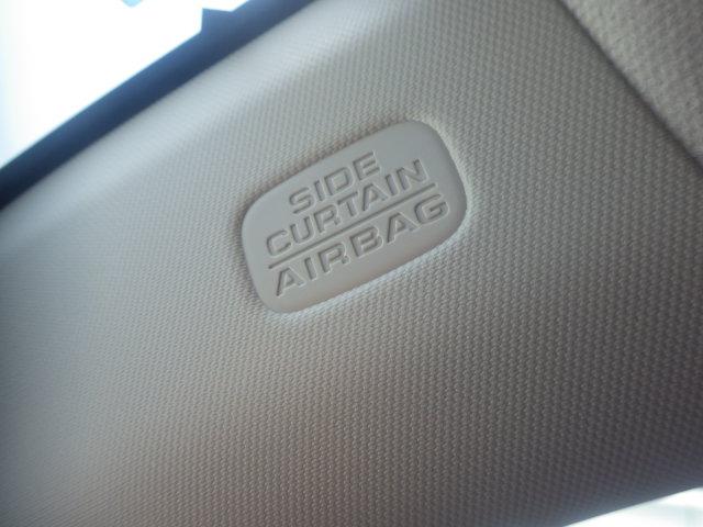 ヴェゼル ｅ：ＨＥＶＺ　禁煙・コネクトディスプレイ・マルチビュー・ＬＥＤ・オートライト・ＥＴＣ・前席ヒーター・Ｄレコ・ブラインドスポット・パワーテールゲート・革巻・パドル・ステアリングヒーター・後退出庫サポート・１８ＡＷ（29枚目）