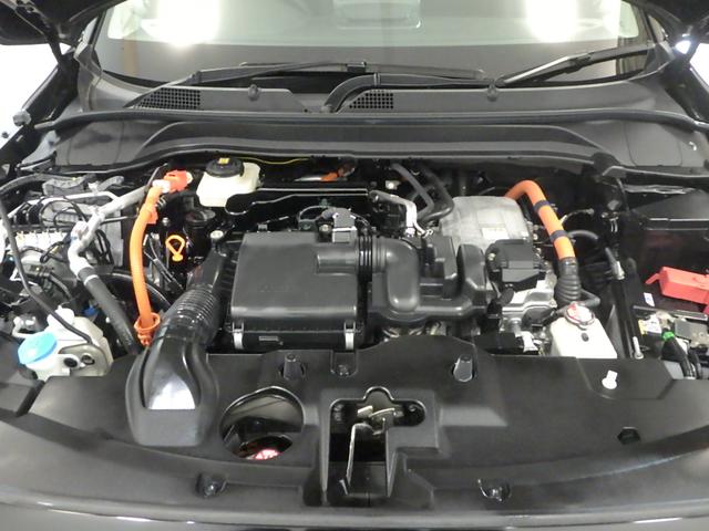 ヴェゼル ｅ：ＨＥＶＺ　禁煙・コネクトディスプレイ・マルチビュー・ＬＥＤ・オートライト・ＥＴＣ・前席ヒーター・Ｄレコ・ブラインドスポット・パワーテールゲート・革巻・パドル・ステアリングヒーター・後退出庫サポート・１８ＡＷ（31枚目）