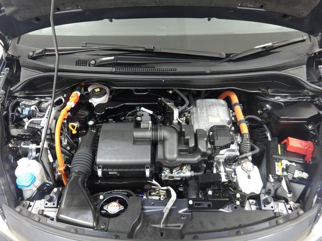 フィット ｅ：ＨＥＶホーム　禁煙車・元デモカー・コネクトディスプレイ・Ｒカメラ・ＬＥＤ・オートライト・ＥＴＣ・革巻・フルオートエアコン・電子パーキングブレーキ・コンビシート・　前後誤発進抑制機能　クリソナ　助手席エアバッグ（18枚目）